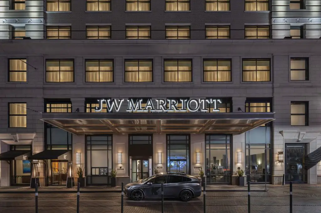 best hotels in Houston Texas - JW Marriott Houston Downtown