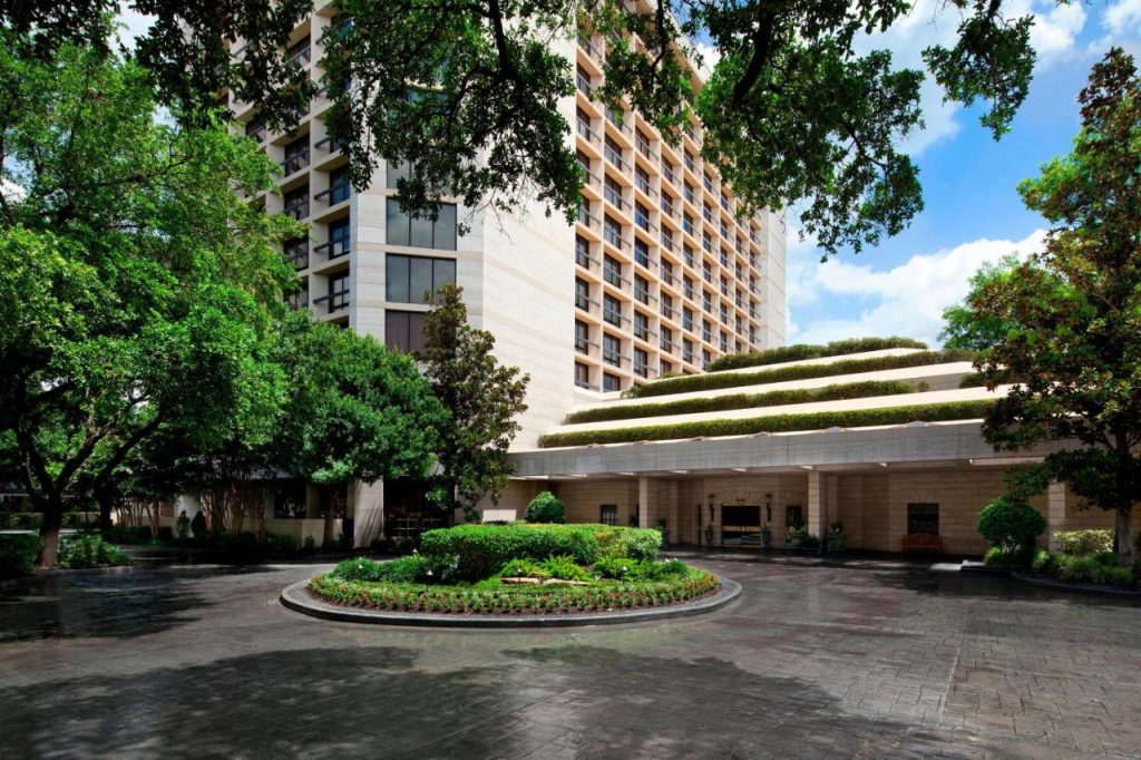 best hotels in Houston Texas - The St. Regis Houston