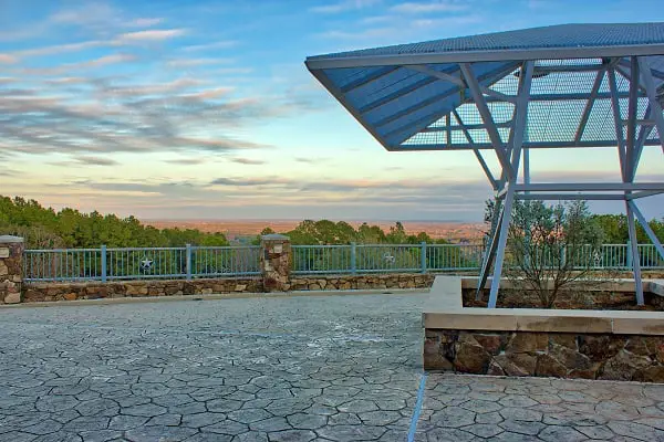 Things To Do In East Texas - Love's Lookout