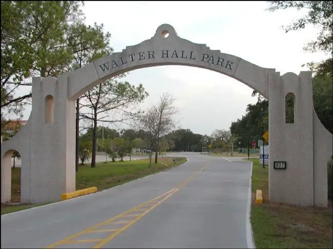 Walter Hall Park