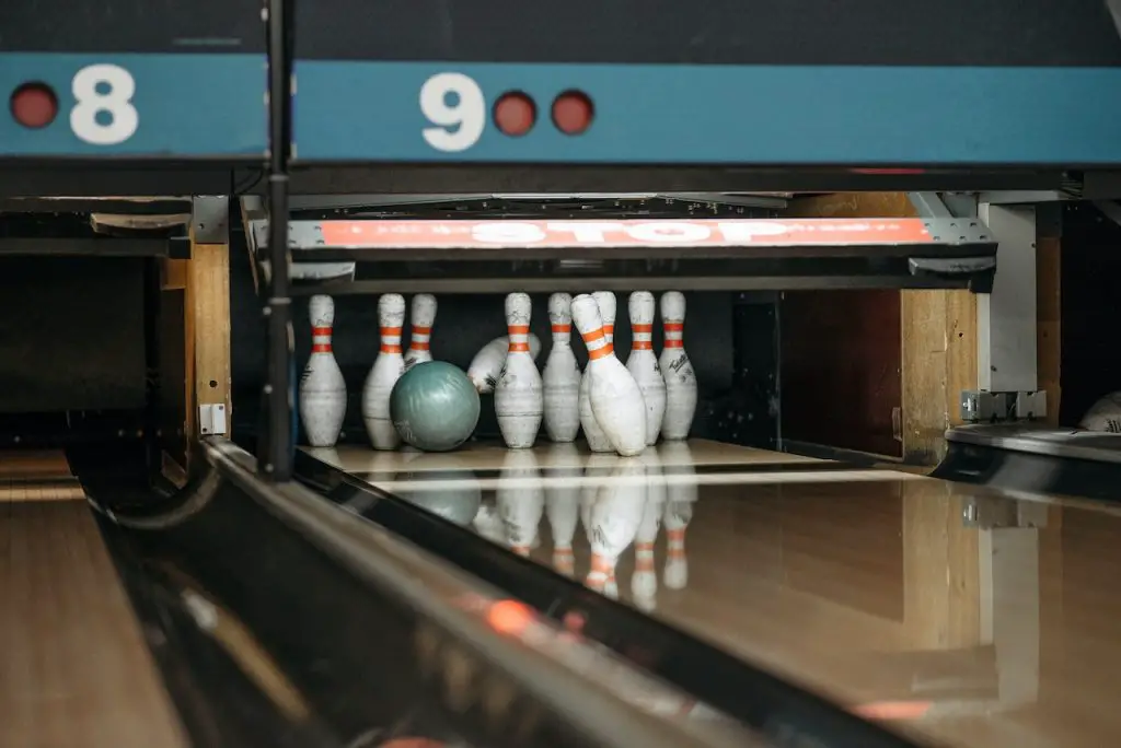 10 Alleys for The Best Bowling in Houston, TX - Emerald Bowl
