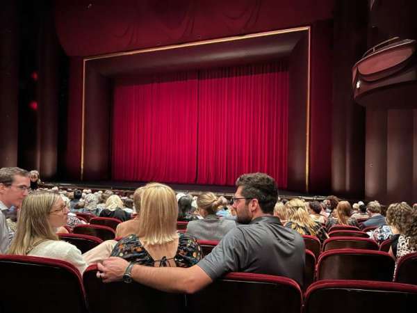 things to do in Houston at night - Wortham Theater Center