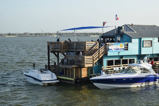 Waterfront Restaurants in Houston - Barge 295