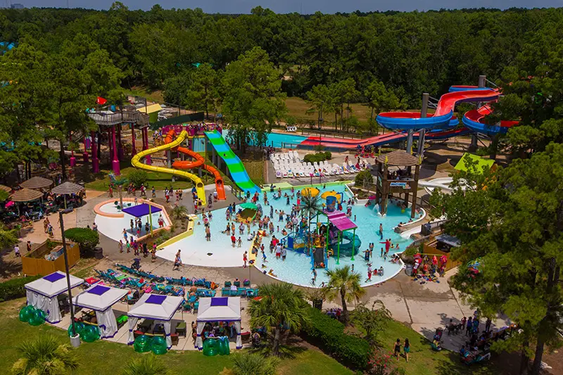 Best Amusement Parks In Houston - Six Flags Hurricane Harbor Splashtown