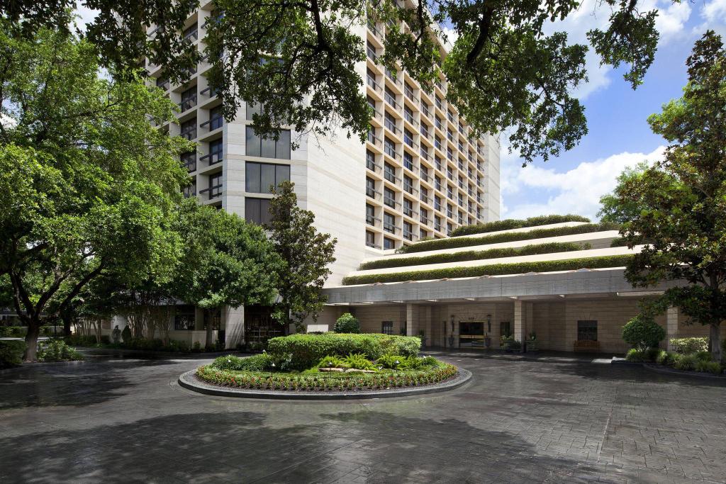 10 Best Hotels In Downtown Houston - The St. Regis Houston