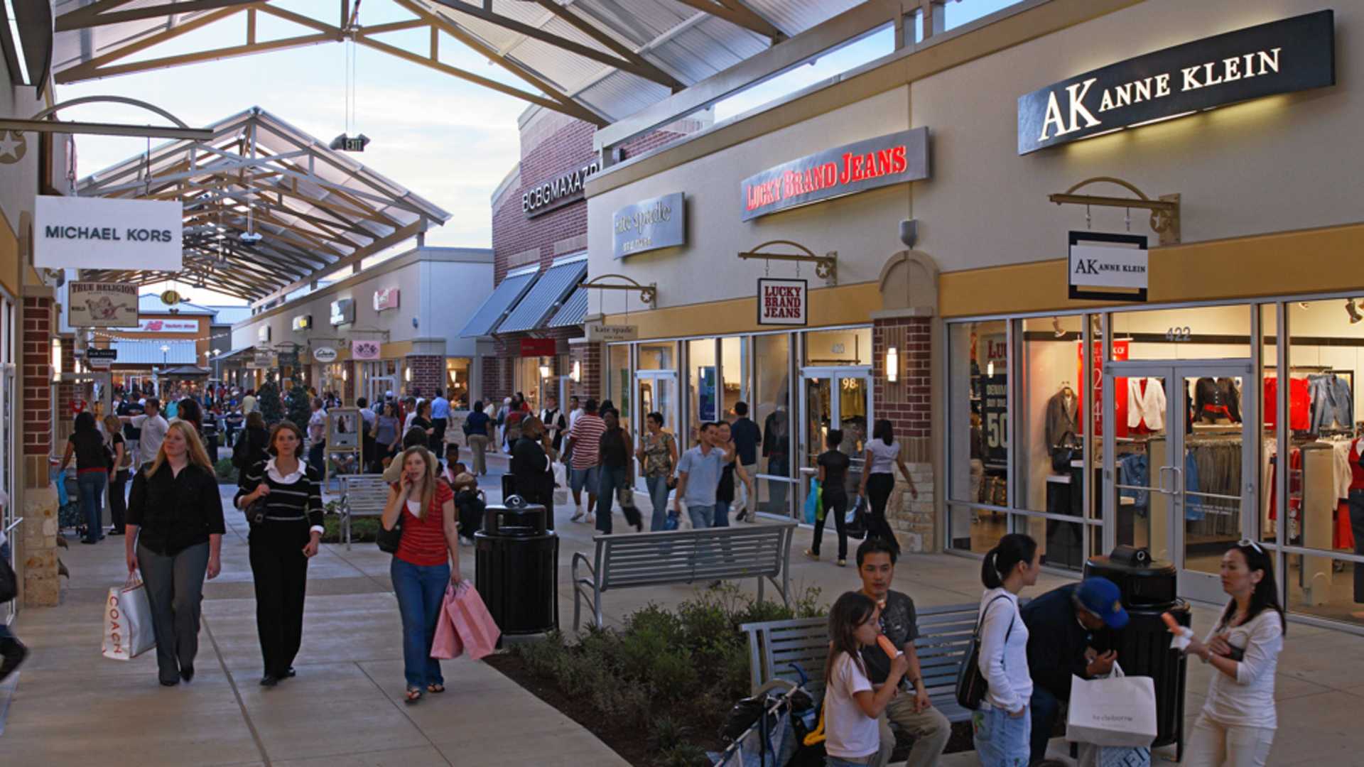 Best Shopping Malls in Houston TX